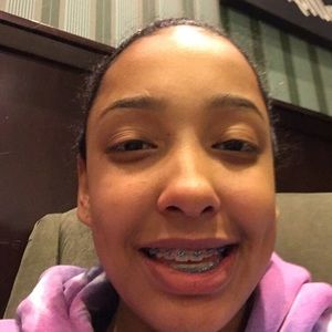 Meet your Posher, Daniela